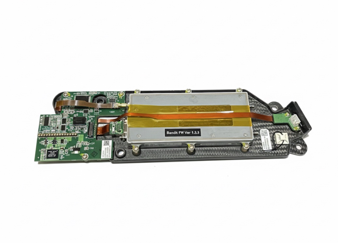 TRAY ASSEMBLY - WING, ELEC, RIGHT, NOTCHED
